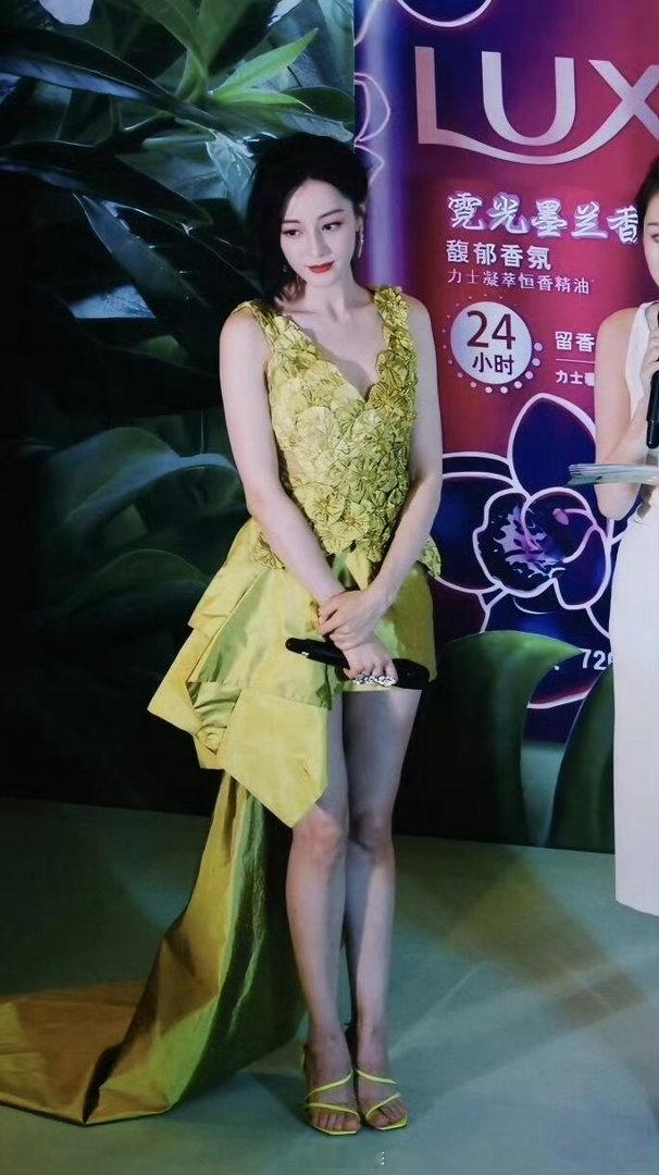 巴姐身材真让人流口水 