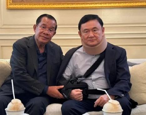 泰国法院裁定，他信此前因病住院逃避服刑的行为不合法。他信需重新入狱服刑1年。
