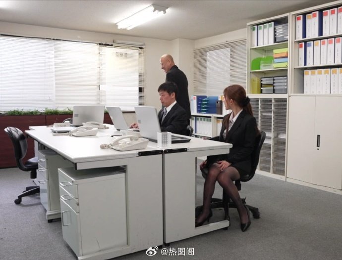 光头社长的连环PUA，软硬兼施谁顶得住啊😅 热图阁公众号 