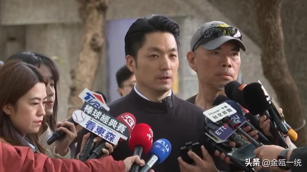 李四川民调落后苏巧慧  蒋万安：我对川伯很有信心

针对李四川支持度首次被苏巧慧