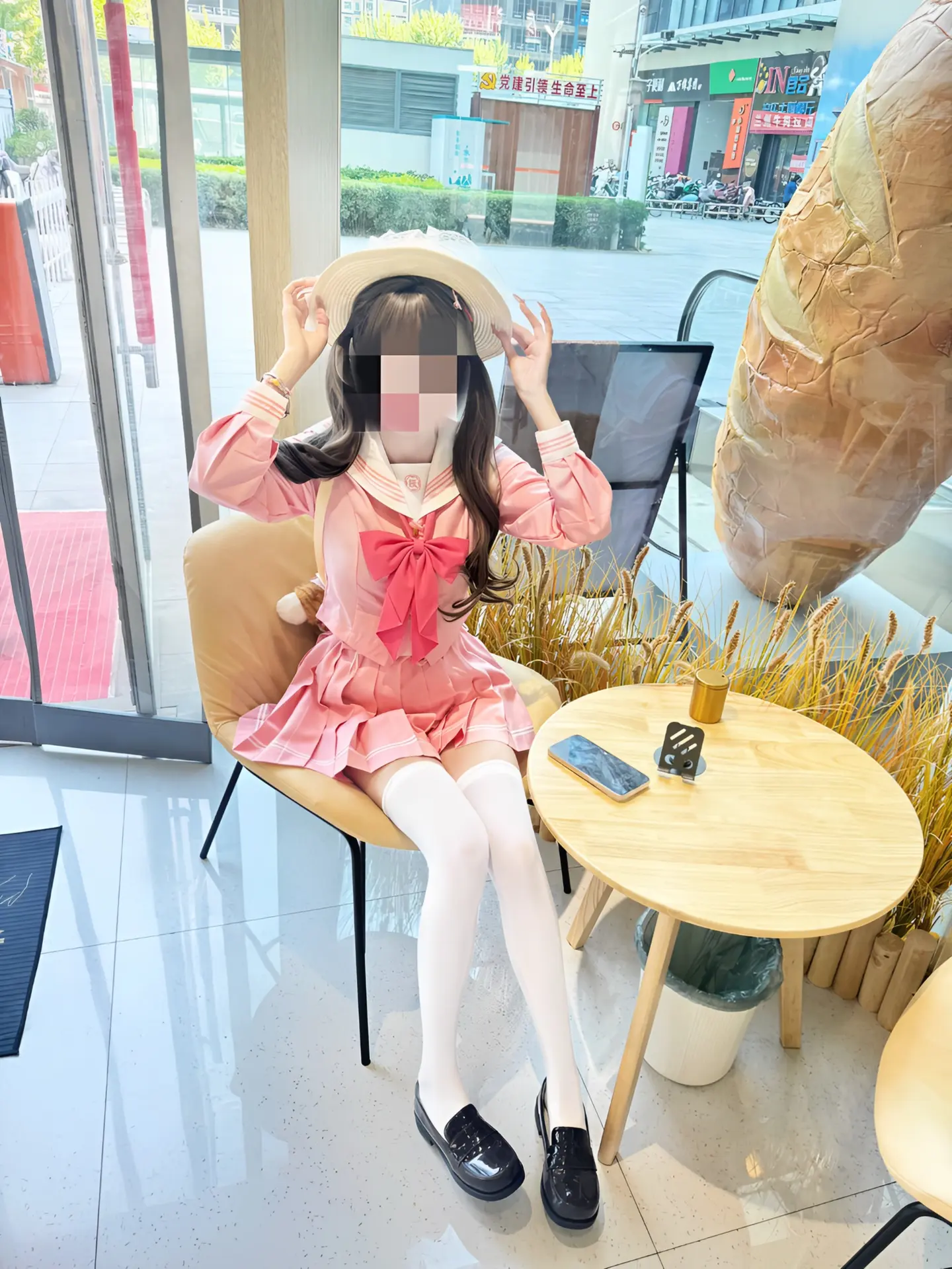 围着我转就行了 你哪来的那么多自己的事要干^_−☆