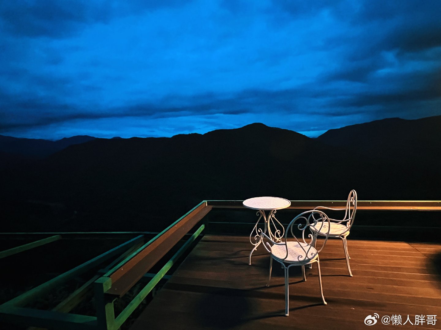 今夜无星河远山有人家此时此刻 20260809。周日。六月廿七。冒个泡