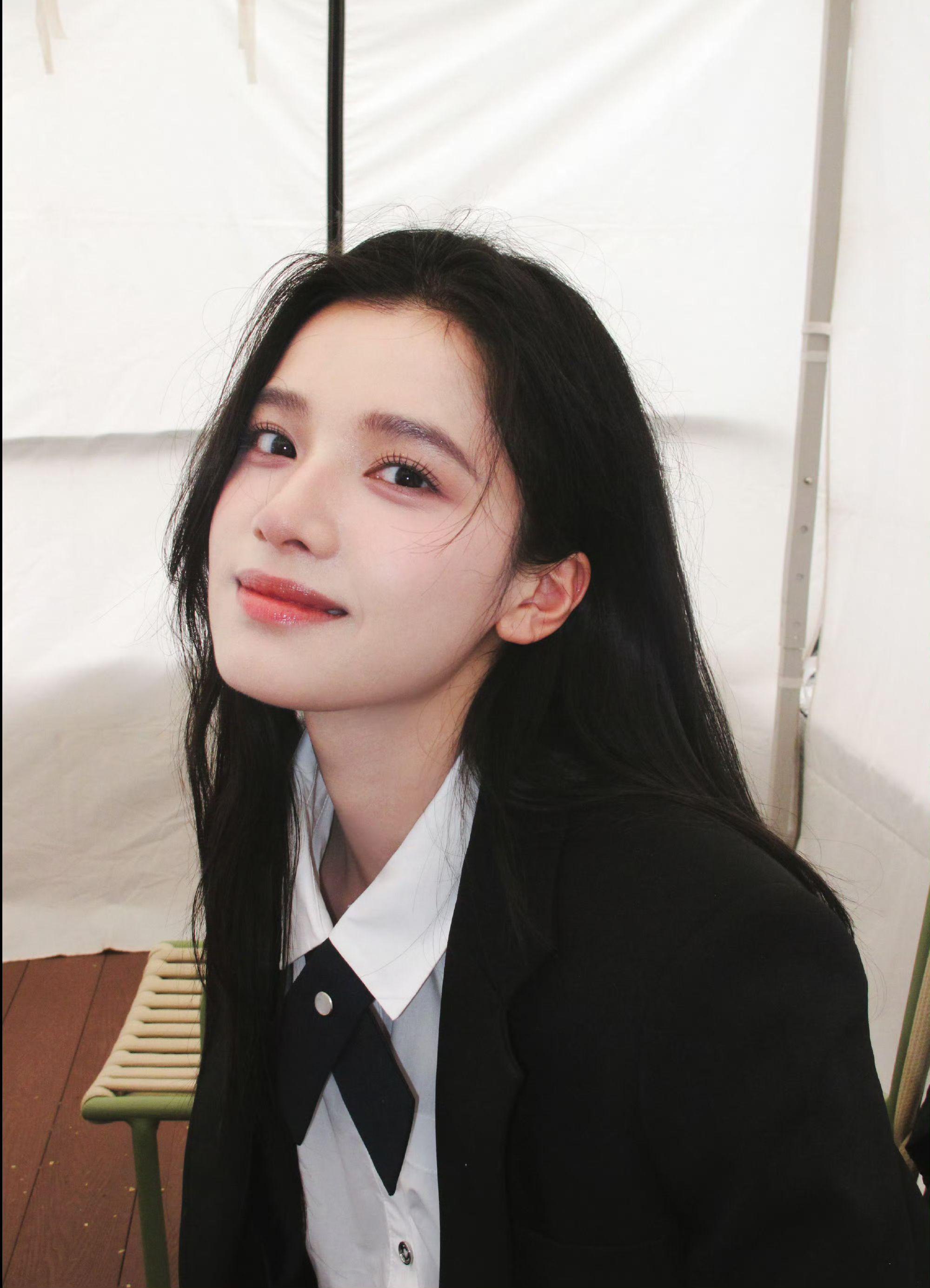 张婧仪 乔青羽 焕羽