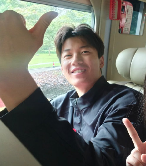 汪顺说家乡话好喜感 汪顺：我是土生土长的宁波孩子。网友：好的知道你是喜剧孩子了！