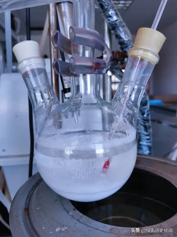 中国科学家破解化工领域百年难题，看到成果背后的故事真的挺震撼的。
国科大杭高院这