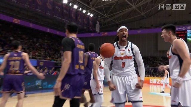 萨萨今晚继续飒 好嘛北控男篮vs广东男篮萨林杰