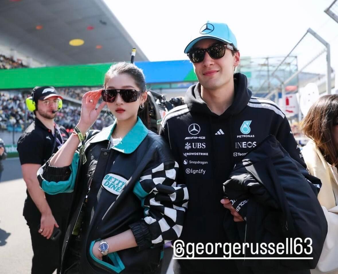 关晓彤好优越的头骨关晓彤大光明高马尾谁懂这个头骨太优越了！！ 大光明高马尾有几年