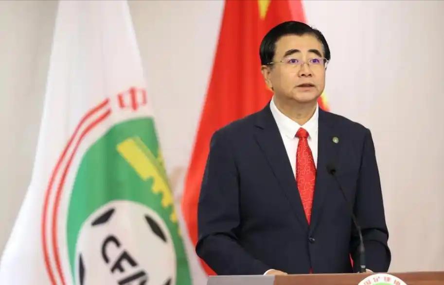 足协这回，终于干了件大快人心的事！

宋凯直接敲定方案，叫停了以往安排人员奔赴世