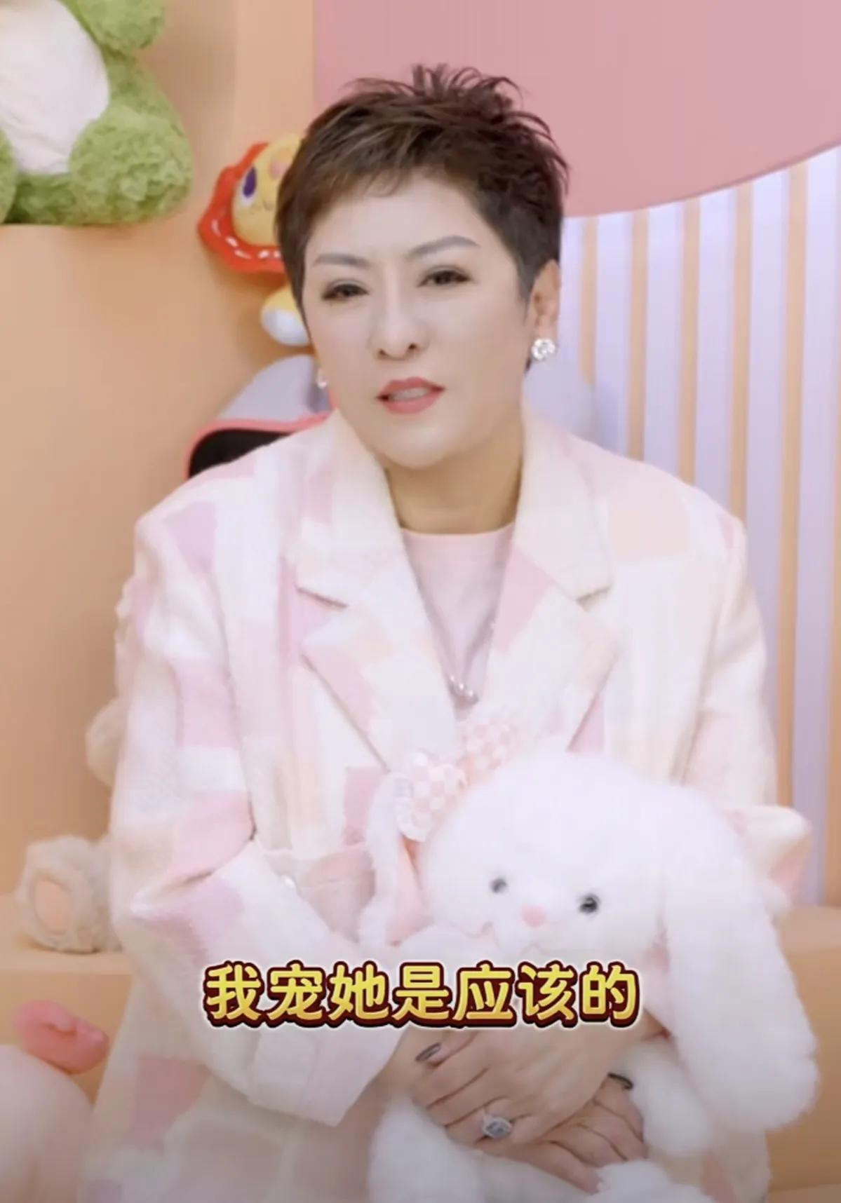 向太：“我宠她是应该的，因为第一次见到她，我就想我如果有这样一个女儿就好了，因为
