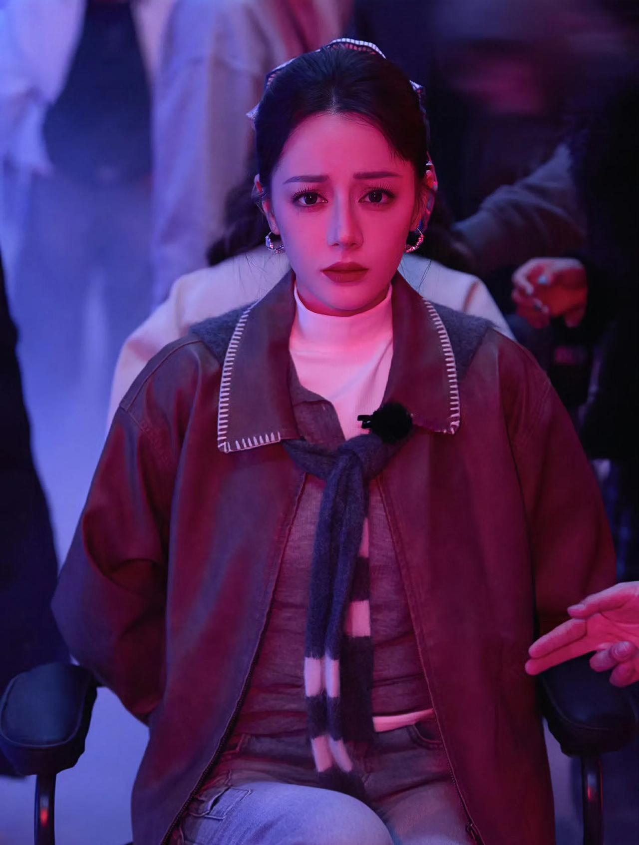 迪丽热巴惊现江西！绝美路透曝光，网友：江西文旅赢麻了！ 

顶流女神迪丽热巴低调