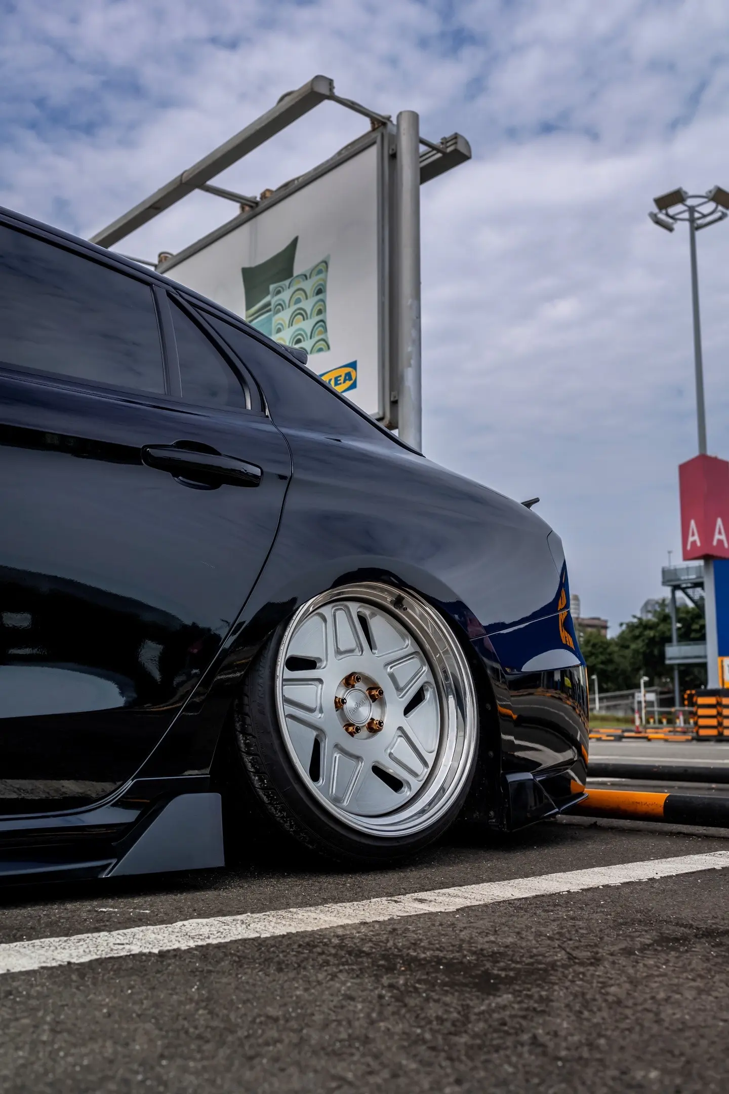 你的相册里面难道全是车？