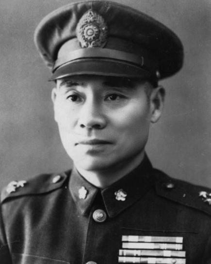 1927年，顾祝同麾下一个连60多名士兵哗变，连长正打牌根本没察觉，旅长气得要将