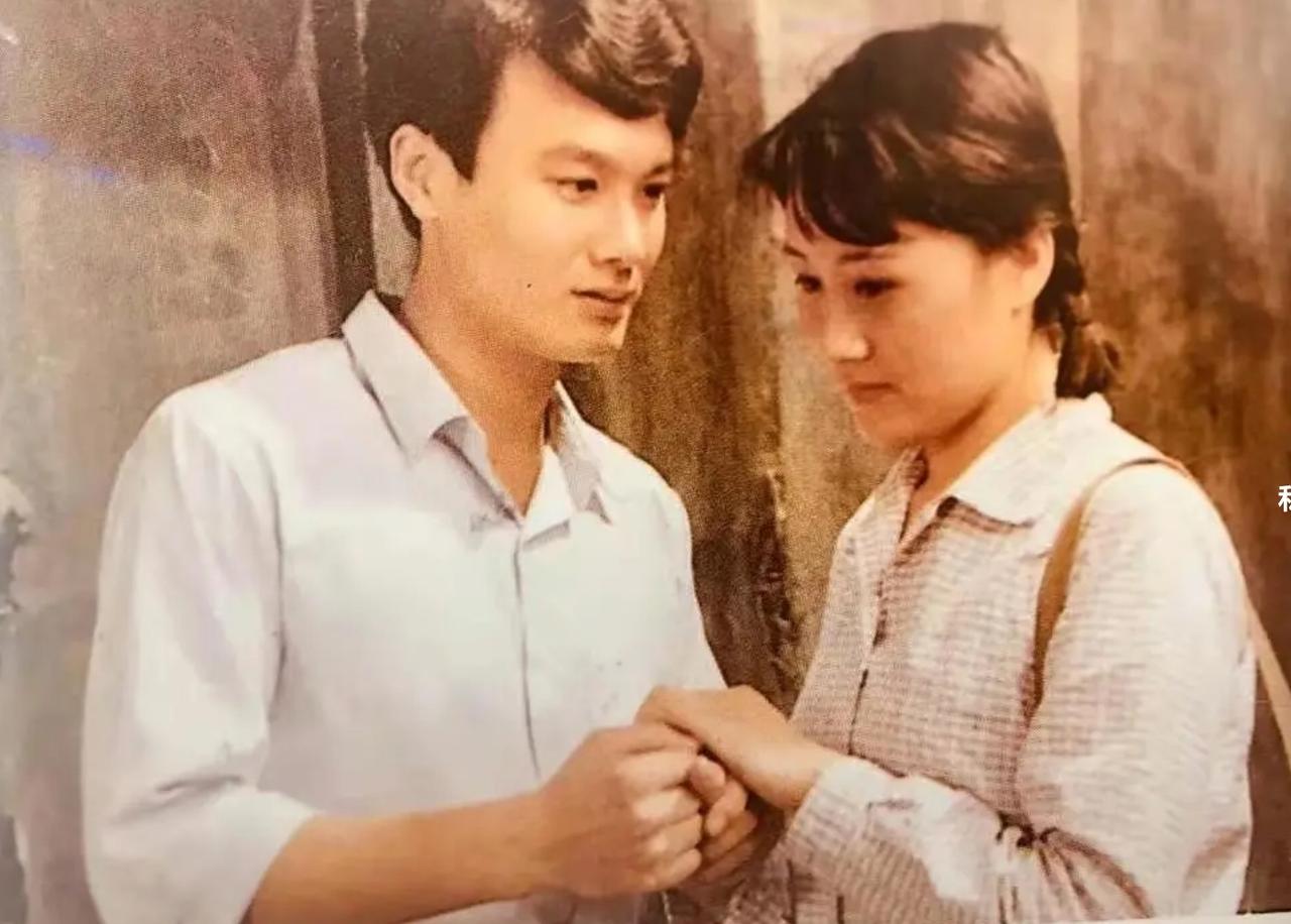 你有什么激励自己的文案吗?
激励自己的文案仍是电视剧《渴望》里的“真、善、美”。
