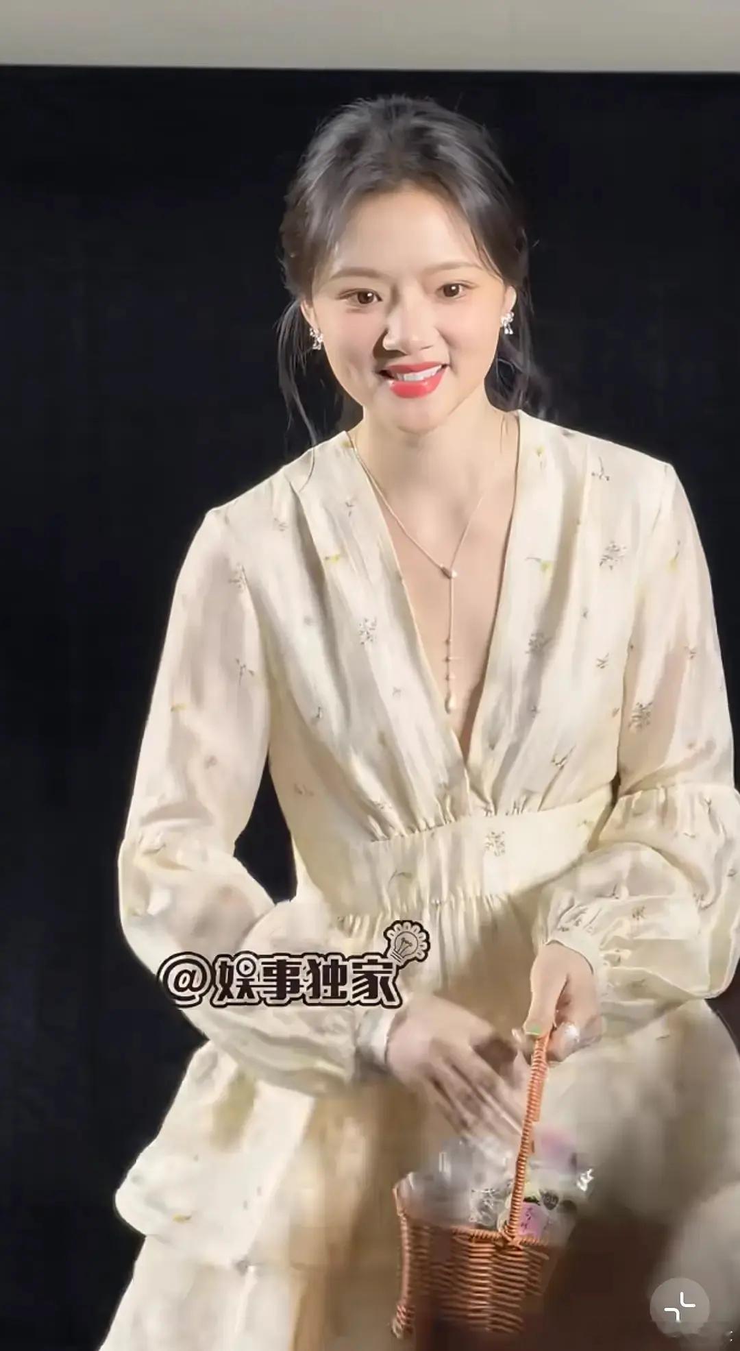 任敏像王祖蓝吗 