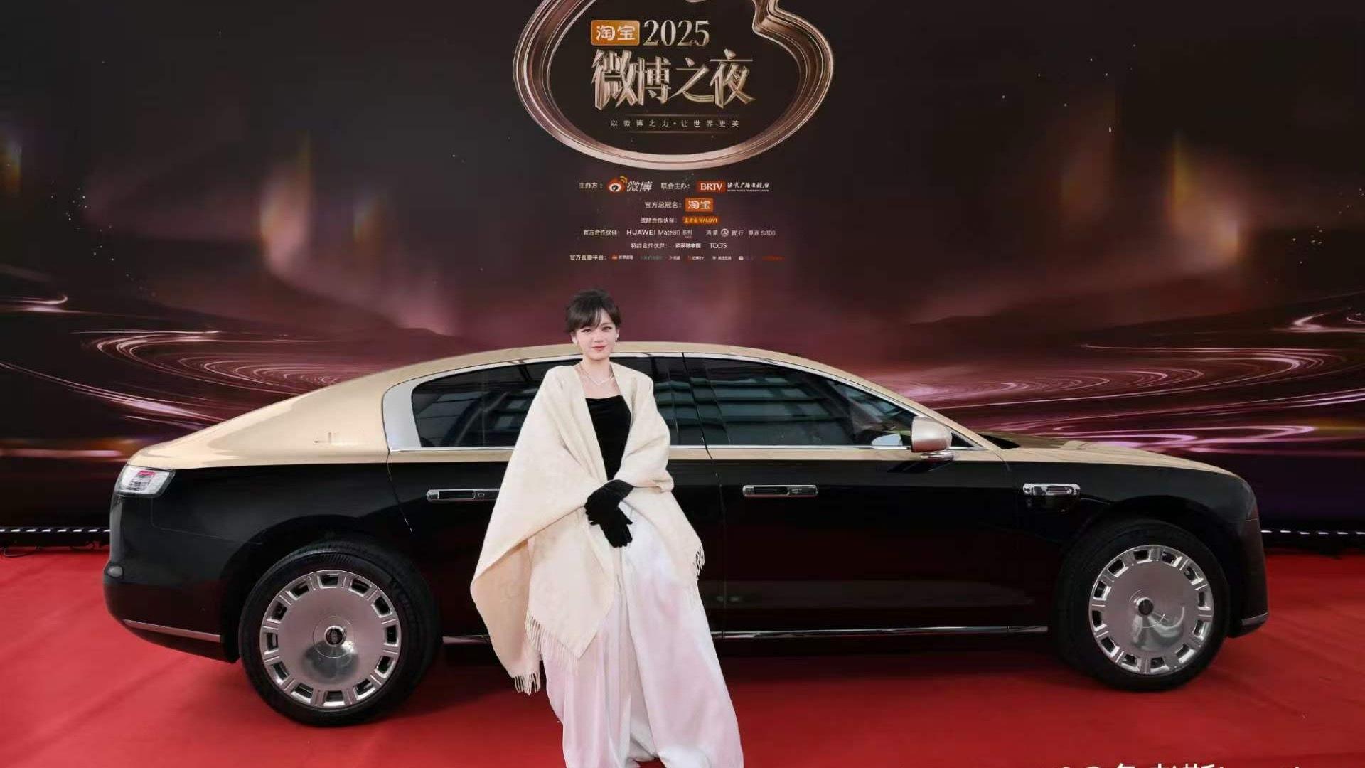 尊界S800携众星亮相微博之夜真没想到尊界S800这台华为江淮联手的百万旗舰，直