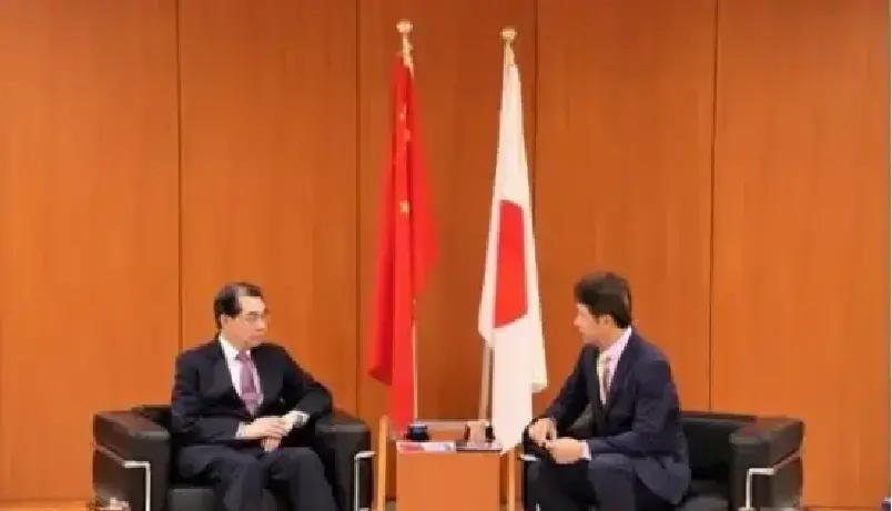日本外务省的心态已经彻底崩了！就在中国驻日大使发出“绝不退让”的日语檄文后不到2