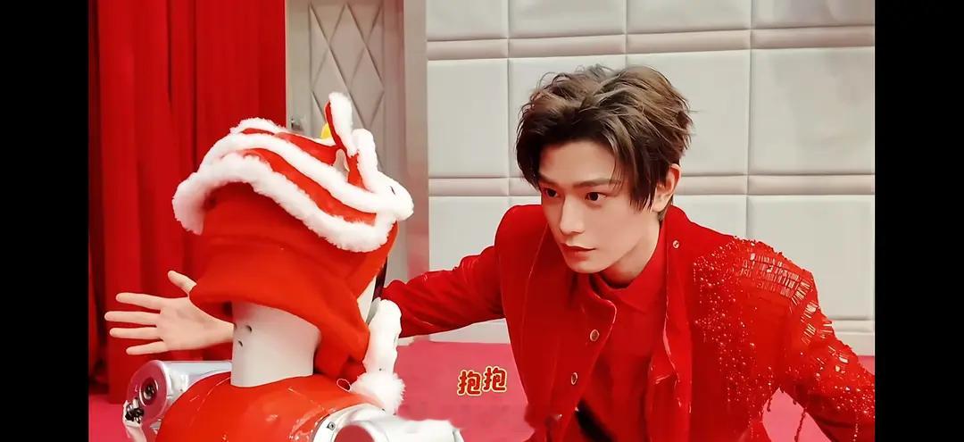 丁禹兮央视镜头，来挨夸！