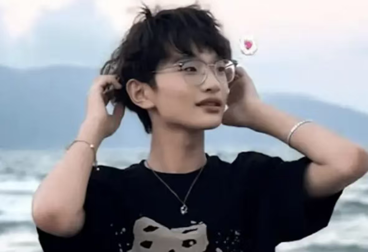 钟美美自曝38岁母亲求职一年未果最伤人的从来不是找不到工作，而是长久碰壁催生的自