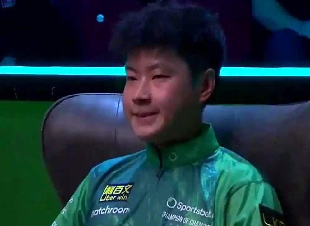 2023斯诺克冠中冠半决赛结果出来了，特鲁姆普和塞尔比要打决赛了。

特鲁姆普6