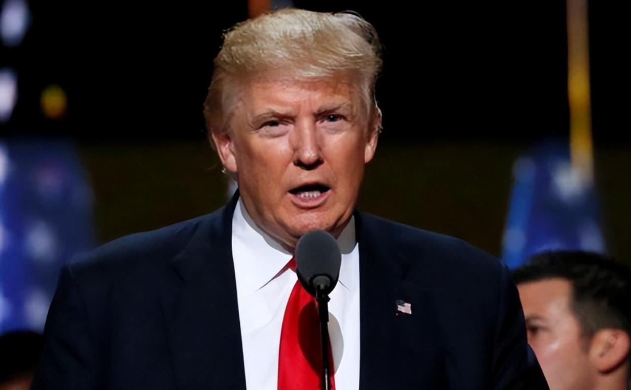 特朗普急于结束伊朗冲突，本质是为自己的政治和利益盘算。

特朗普最近跟热锅上的蚂