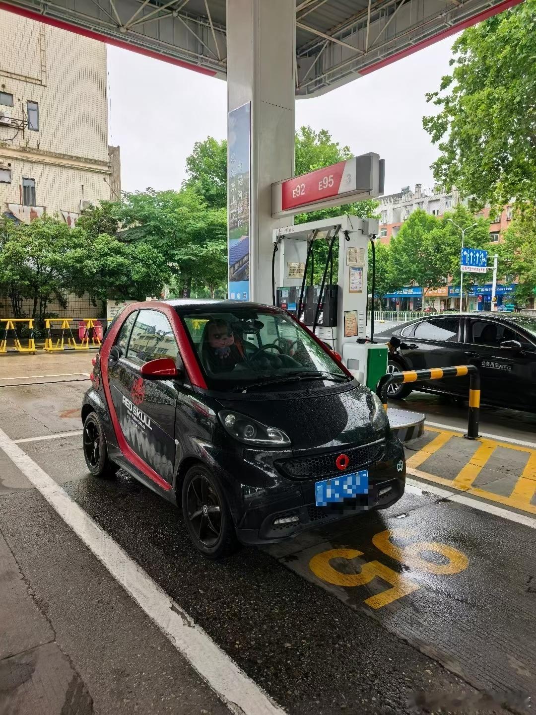 到货 13年smart 1.0T 烈焰限量版🚗过户一次 8万公里 非常带劲带点
