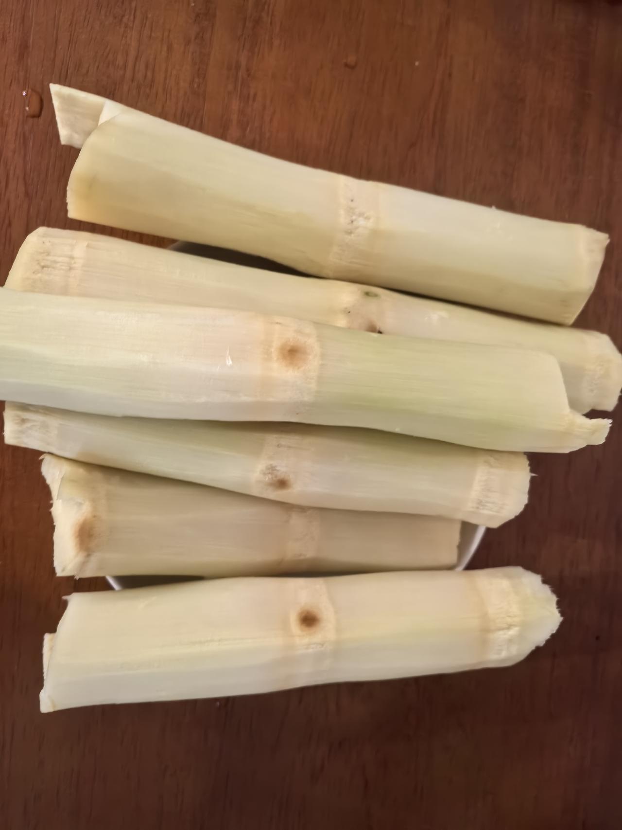 上午，北京开始飘雪，找了一个老中医看了一下身体，老先生叮嘱我不要动怒，要保持好身