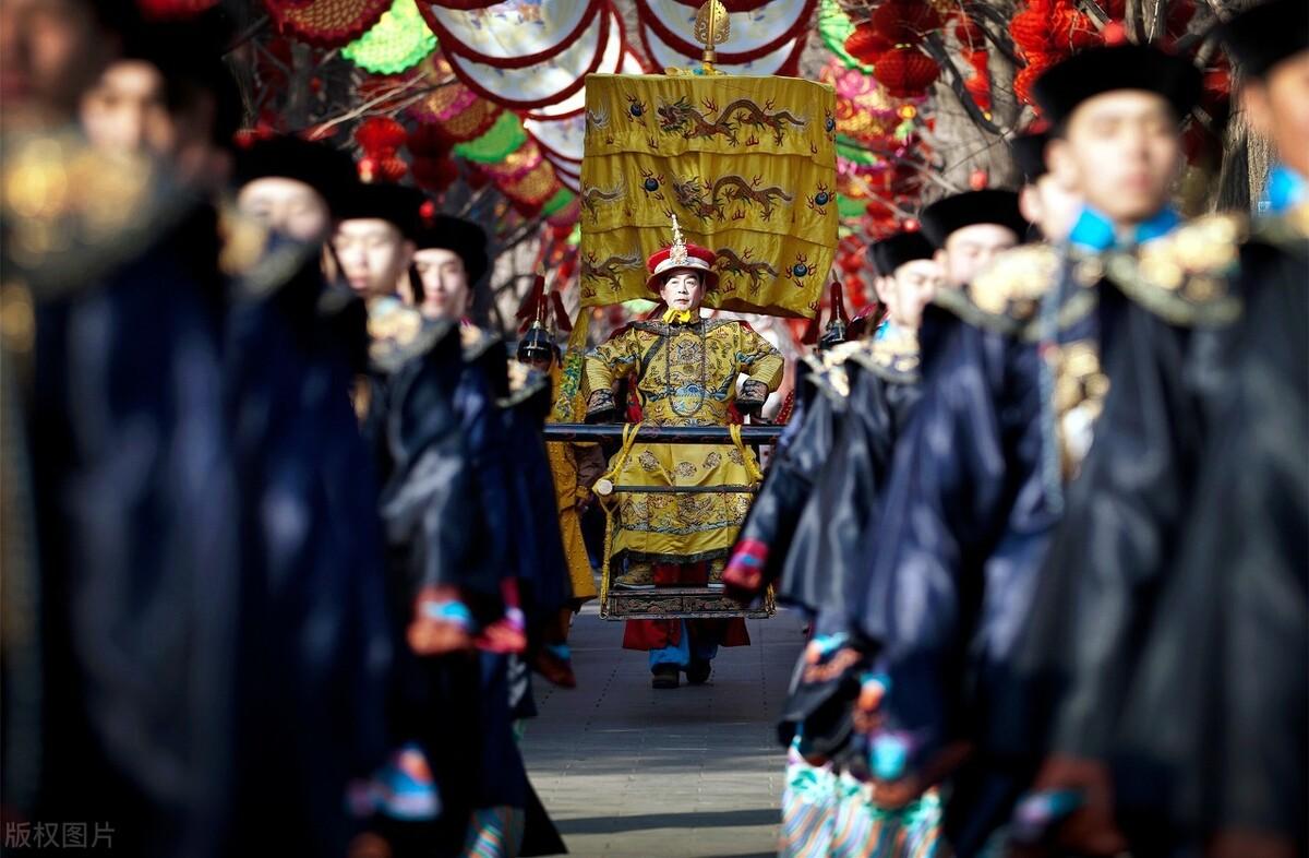 李鸿章家族崛起
咸丰初年，起义爆发后，起义军一路北上攻陷沿路州县，咸丰三年，“粤