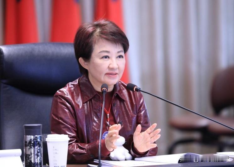 卢秀燕竞选台湾地区领导人的起手式是访美？
糊涂啊！
台湾媒体称，台中市长卢秀燕将