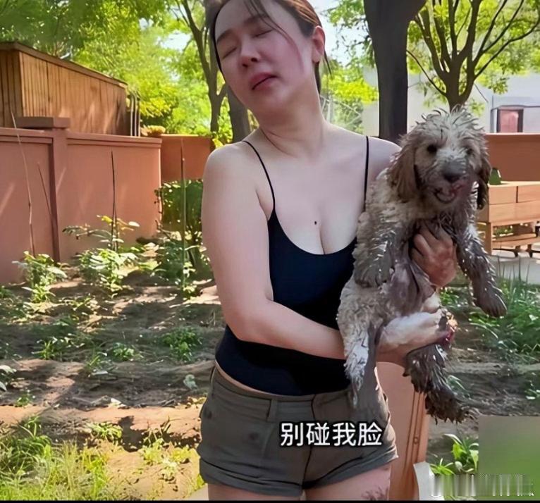 43岁霍思燕这组种地照，把网友的“双标”摆得明明白白。 