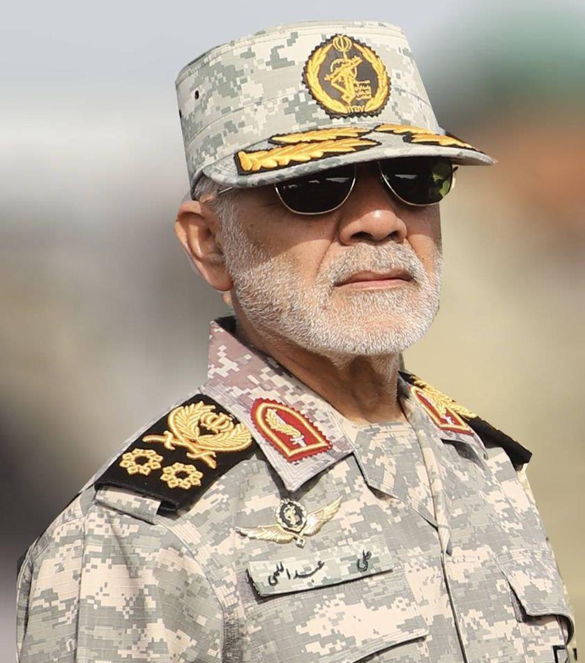 美伊开战三周来，伊朗摧毁美国的“萨德”反导系统，逼退美国的“林肯“号航母，近日又