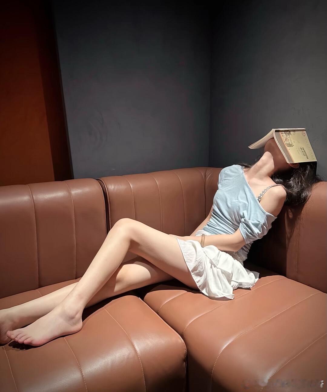 喜欢看书~ ​​​