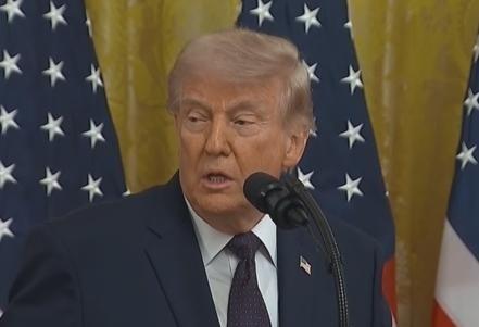 一位美籍华人说了实话，他表示：“之所以很多小国，宁愿得罪中国，也不愿意得罪美国，