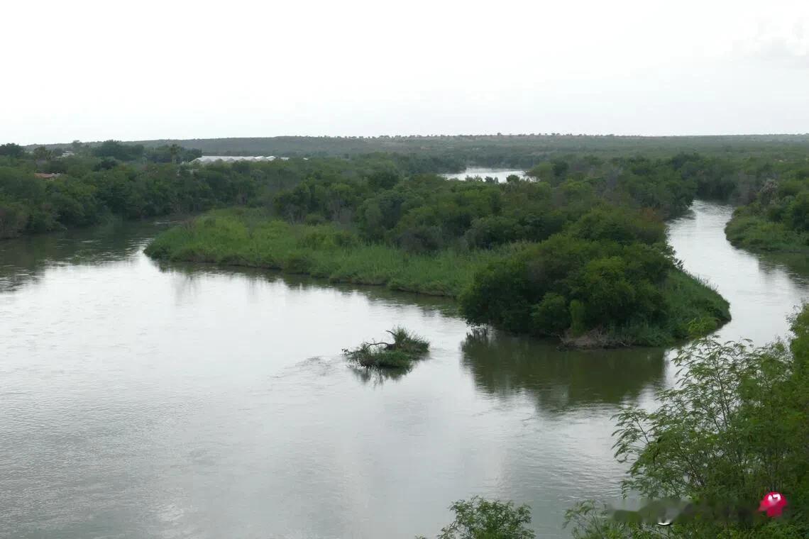 足球联赛属于娱乐节目 特朗普威胁墨西哥 不立即供水就加征5%关税
根据美墨条约，