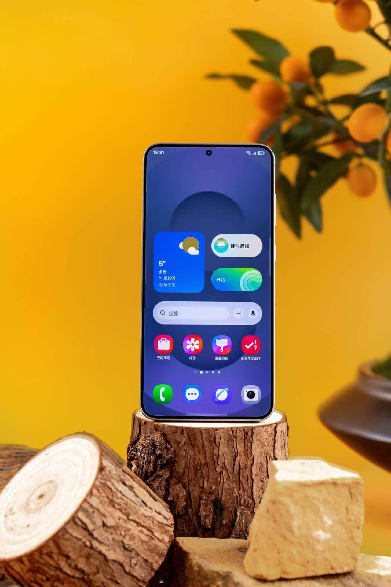 三星s25系列曝光  回顾一下发布的三星Galaxy S25系列，周边配置还是常