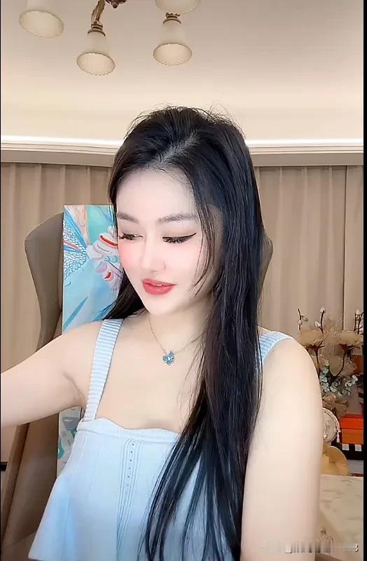 男人对你是真爱
还是想睡你
1、真爱不敢对你放肆。告诉女人，一个男人真心爱你，他