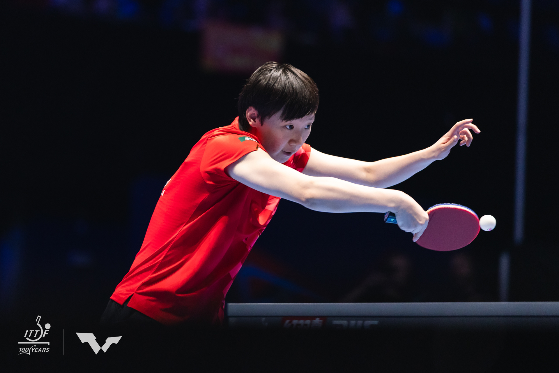 伦敦世乒赛团体赛  王曼昱‪加油‬ 赛场一隅·图片一·半决赛©️ittf 