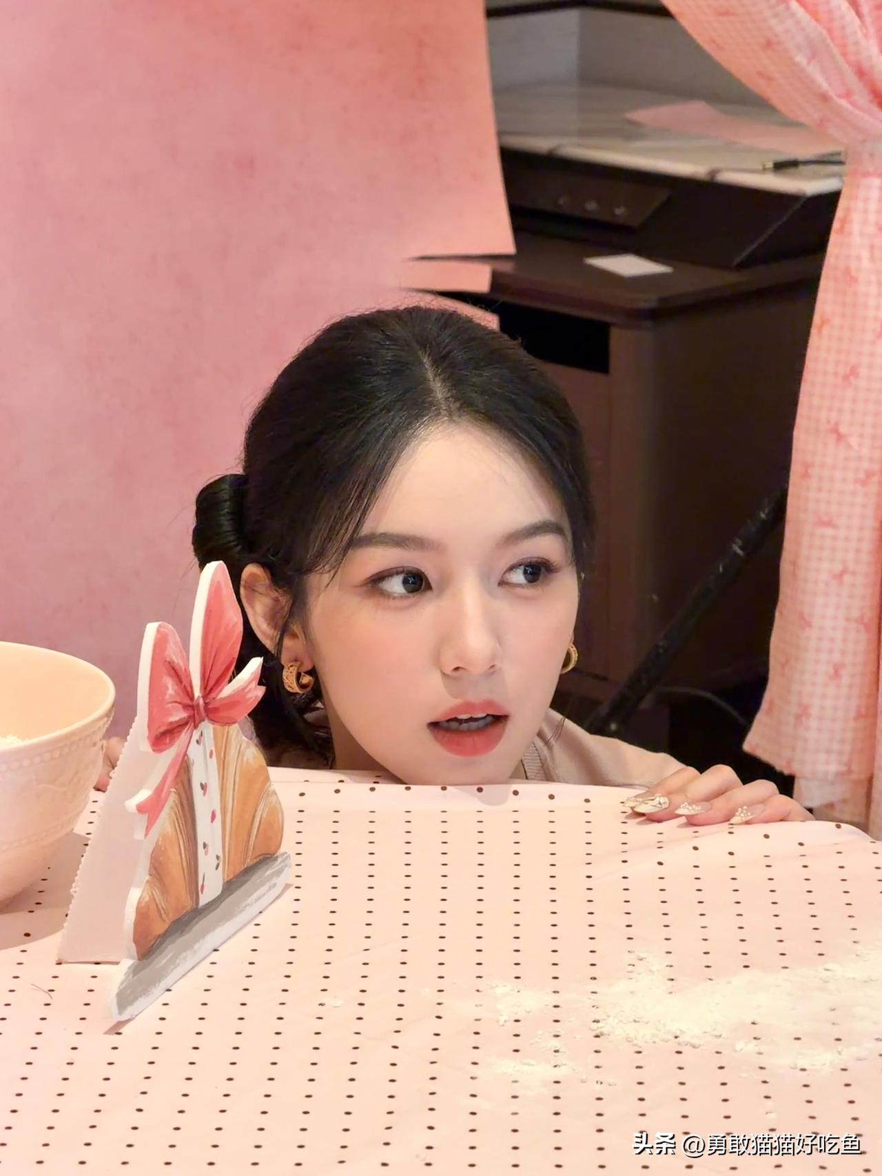 周也分享图片