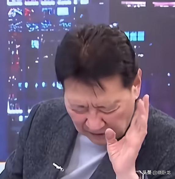 赵少康又气急败坏，污蔑对岸说“你每天耀武扬威何必呢？你谁也没打，干嘛每天在那里扯