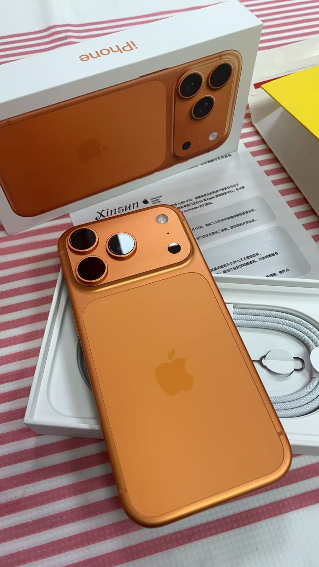 第一批拿到苹果17的真实感受朋友不仅拿到了首批iPhone17 Pro Max，