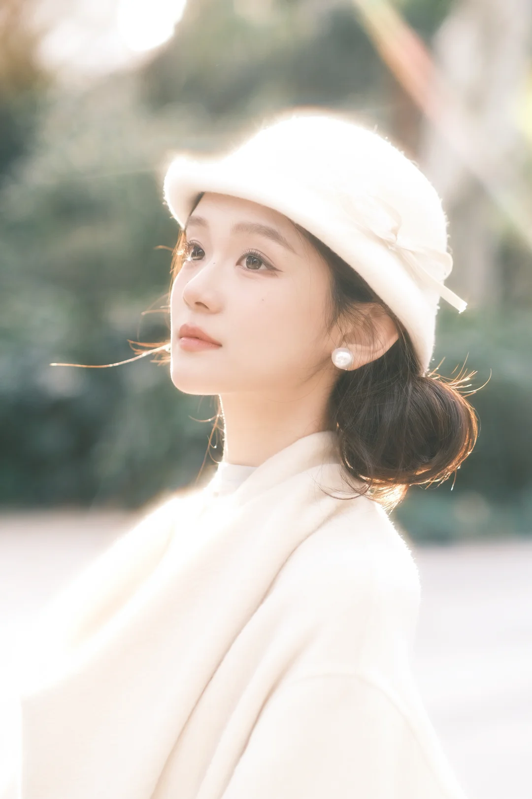 在倒转的时光里 做了一场与世隔绝的梦