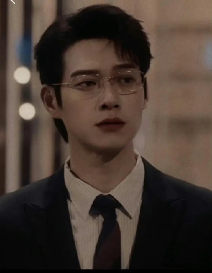 张小寒说暑假剧只爆了孟宴臣，你们觉得呢?
电视剧 魏大勋 明星