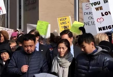 [微风]一位来自美国的华人说过一句挺扎心的话：“如果美国真敞开大门，你看国内四十