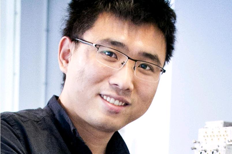 中国芯片专家张浩，被美方以“经济间谍罪”将其逮捕，遭美国陷害囚禁9年，平安归国后