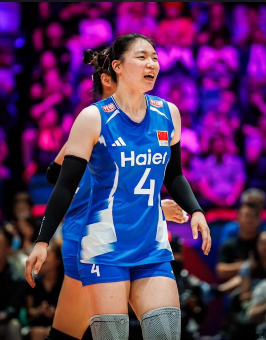国际排坛动态中国女排从VNL分站赛来看，赵勇在亚锦赛带三个二传的可能性不大吧……