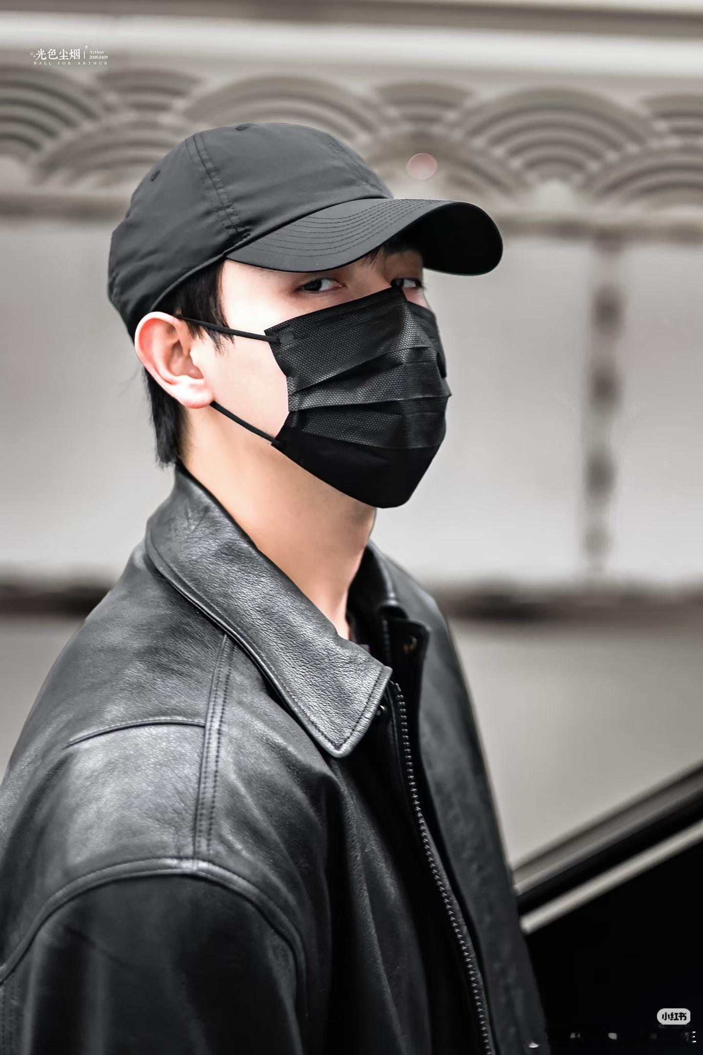 𝟐𝟓𝟏𝟎𝟏𝟕·𝑿𝑭𝑵🛫起落平安劳模陈飞宇无缝进组！顺顺利利[