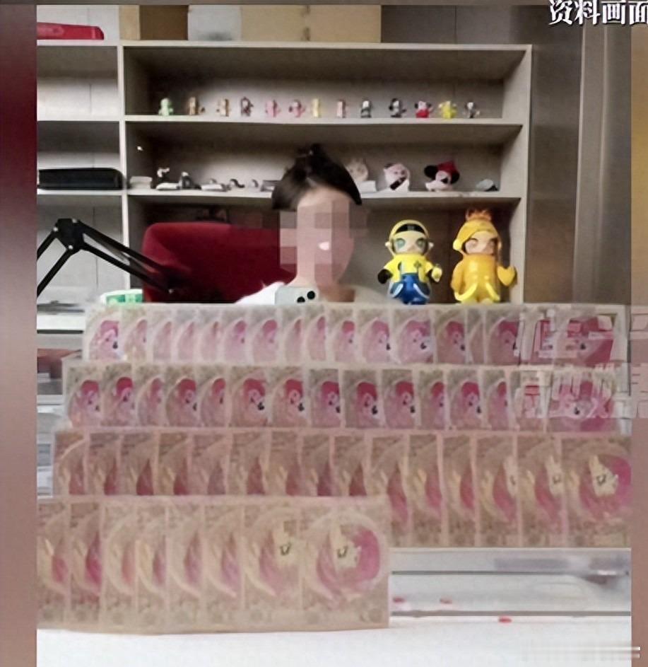 挪用1700万打赏女孩父亲已基本破产19岁女孩挪用1700万元当“榜一大姐”，致