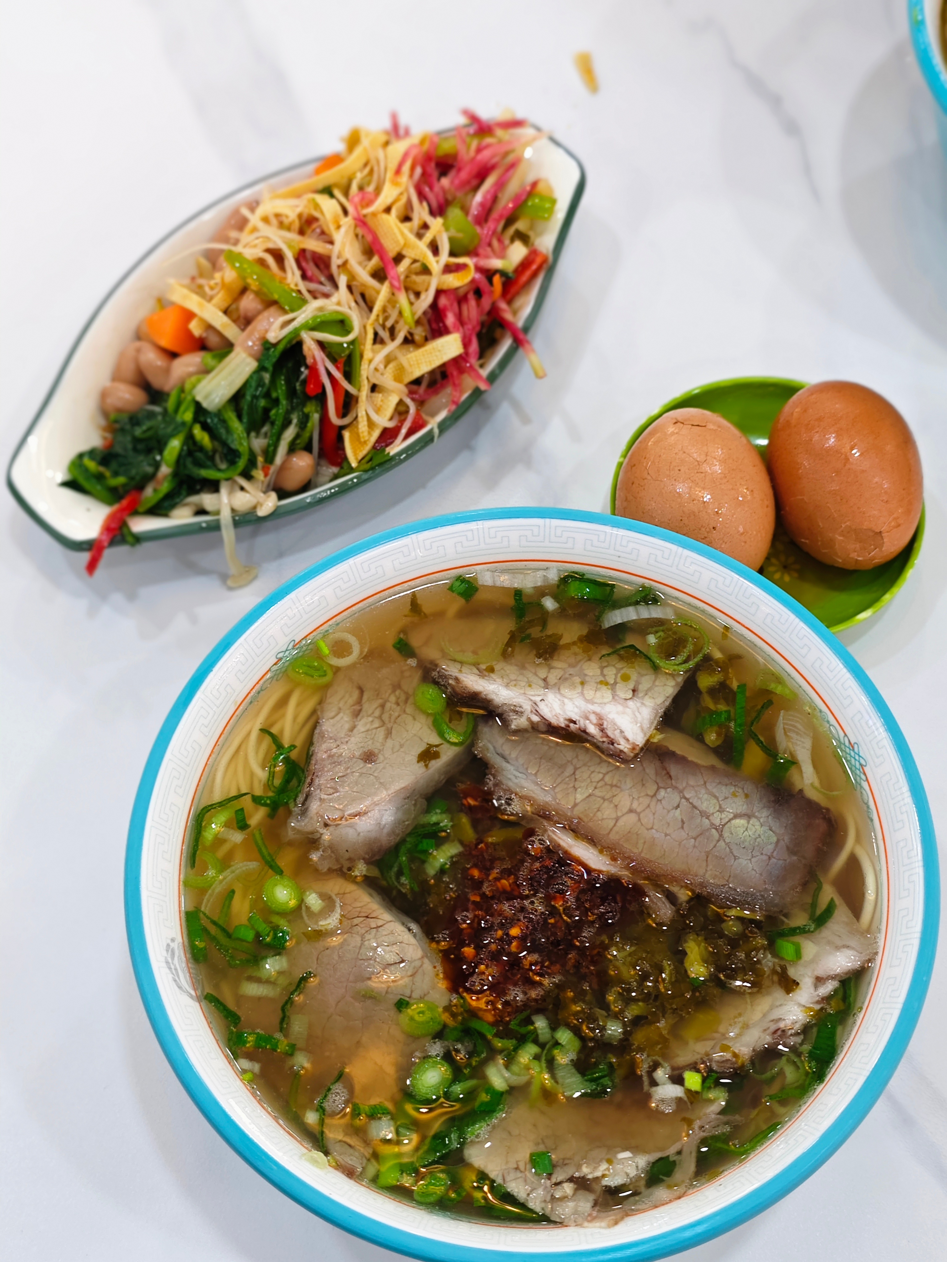 一碗牛肉拉面，是宁夏人一天的最开端或者偏爱的一种清晨“仪式感”[太阳]我一直觉得