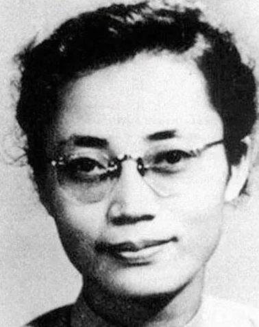 “受不了了，我招。”1950年，中共党员萧明华惨遭国民党严刑拷打，于是决定招供。
