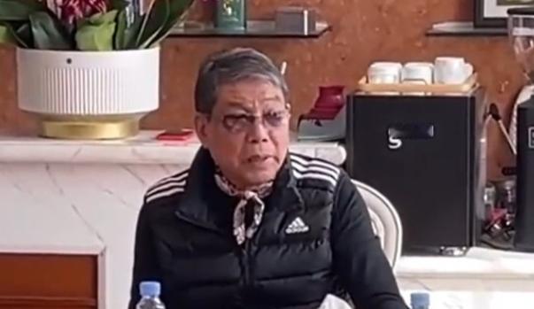国脚给根宝拜年，被问了几个问题，还是徐根宝问的实在，这些借口都说了二十多年了，怎