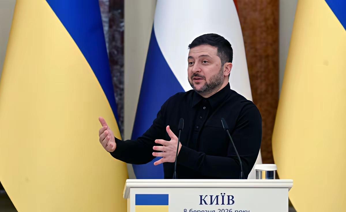 ​乌克兰总统泽连斯基的日子可真不好过，他面临的困境十分的龌龊。这时候，面对美国副